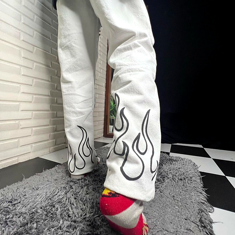 Flame White Straight Fit Baggy Jeans