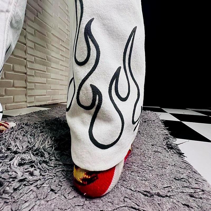 Flame White Straight Fit Baggy Jeans